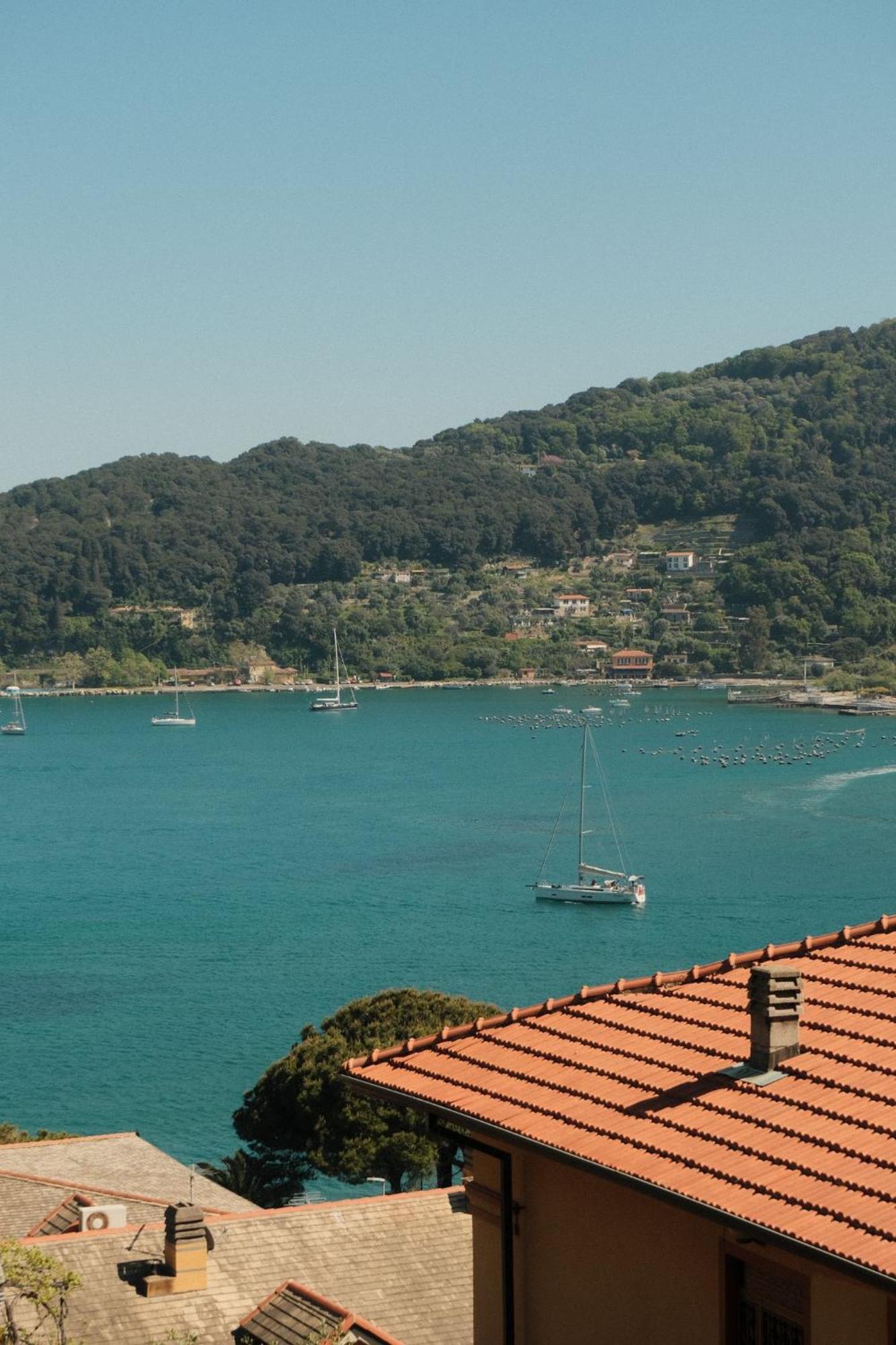 Casa Vacanze Ibiscus ポルトヴェーネレ エクステリア 写真